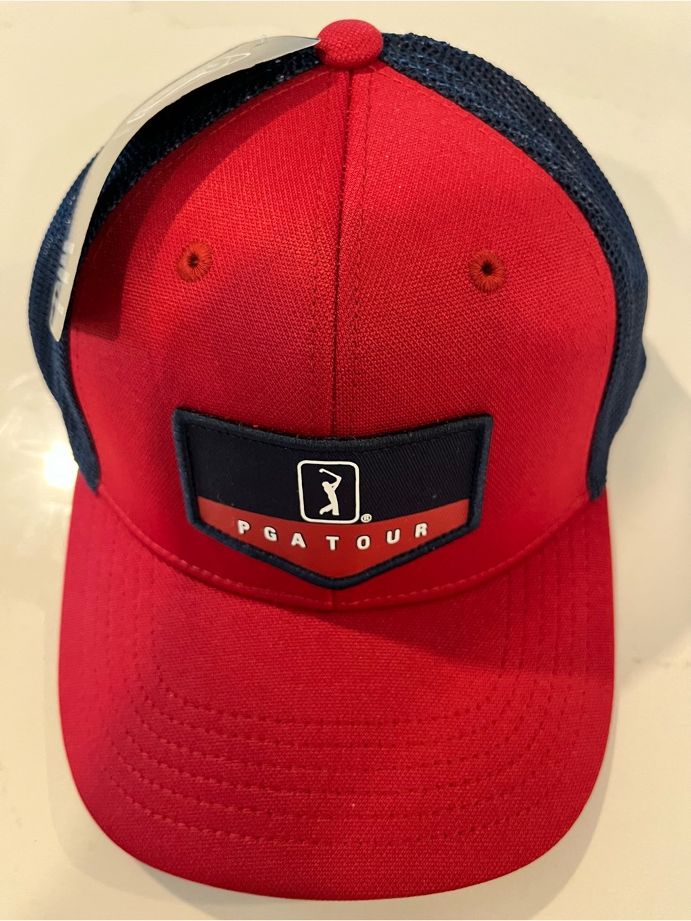 PGA TOUR Men’s Red and Navy Trucker Hat. NWT ⛳️